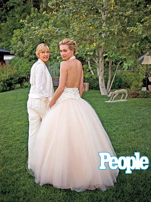 Porti de Rossi wedding dress with her partner Ellen Degeneres