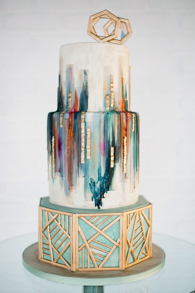 Olofson wedding cake design
